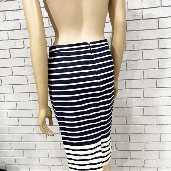 J.Crew Women’s Navy and White Striped Pencil Skirt - Picture 4 of 9